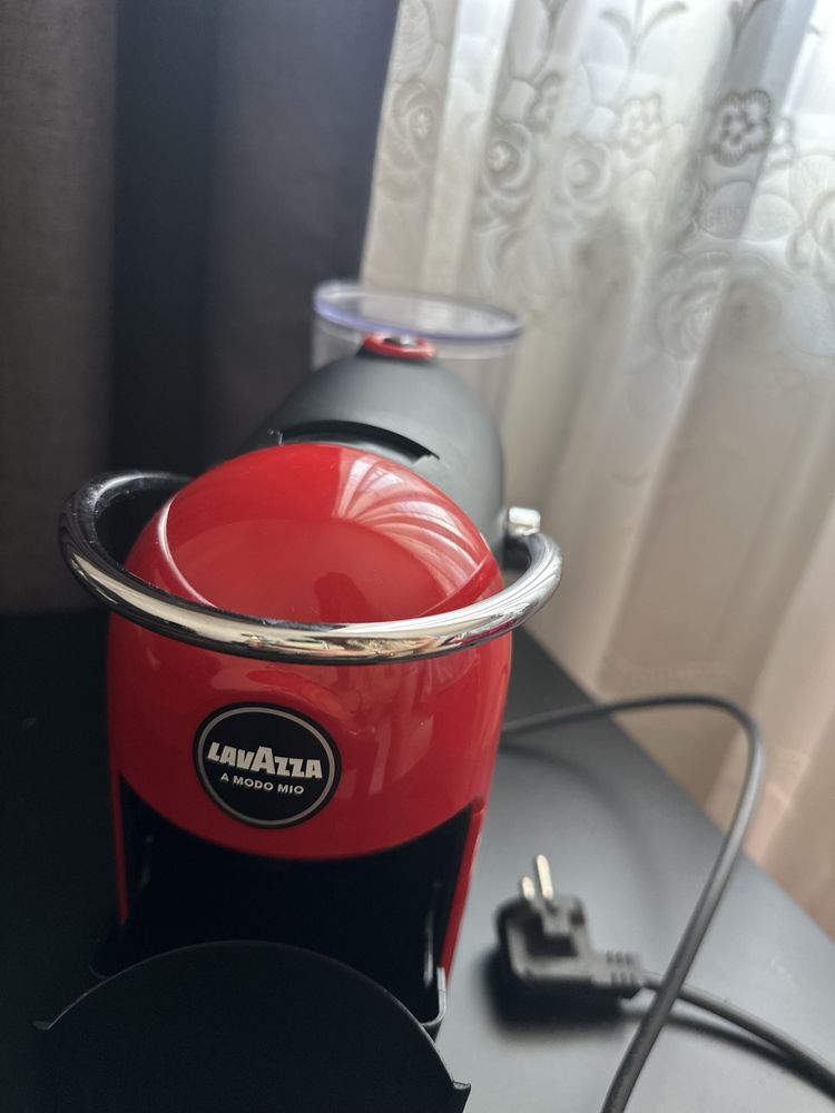 Кафе машина на Lavazza за капсули
