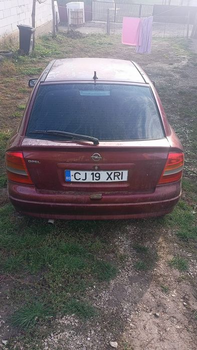 Vand mașină în stare bună de funcționare