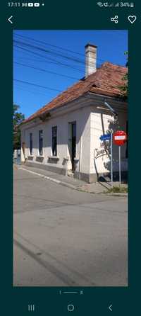 Vând casa în centrul orașului Bistrița Năsăud