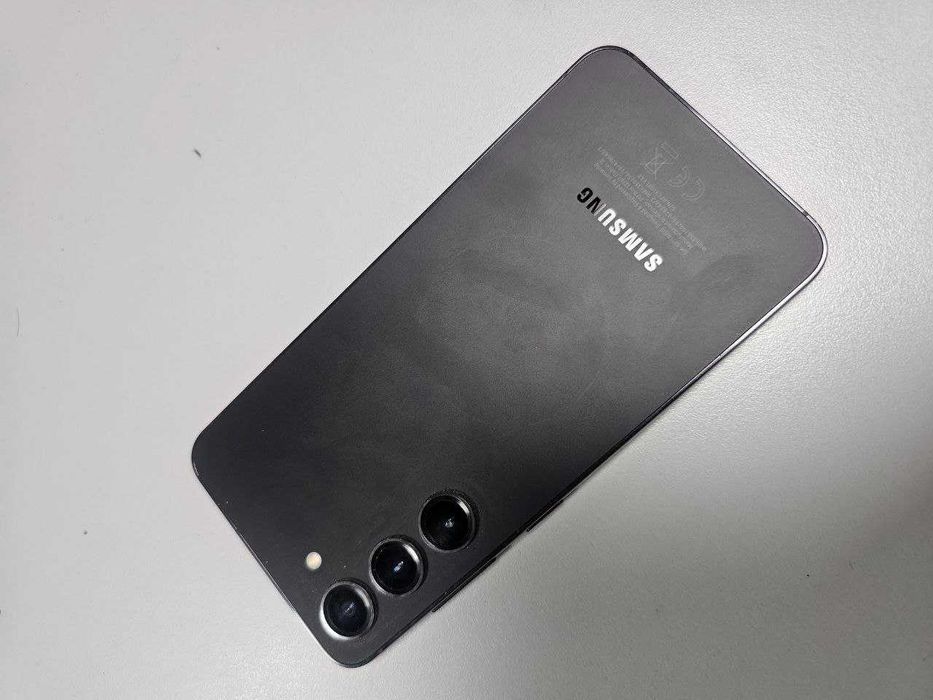 Samsung Galaxy S23 256 Gb (отеген батыр) лот: 757166