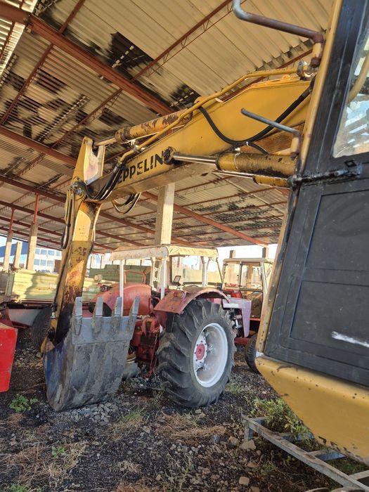 Excavator pe roți  zeppelin zm 15 t cat