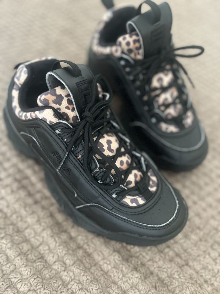 Fila сникърси 39 номер