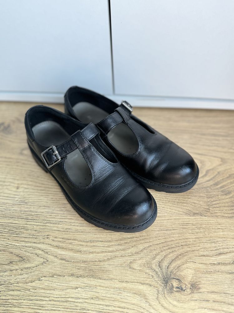 Pantofi Geox de fată