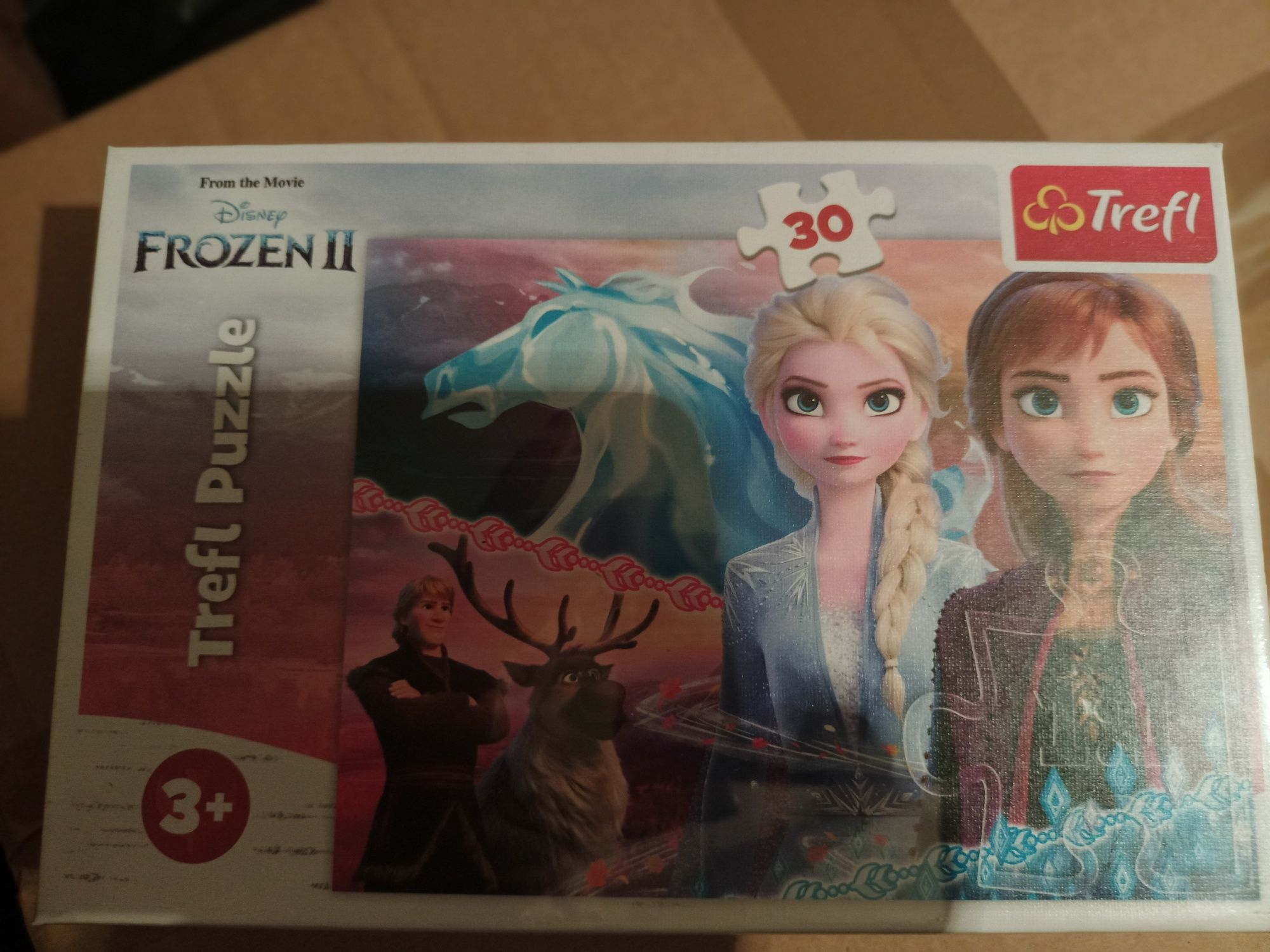 Vand Jucării /Puzzel Frozen și Harta României
