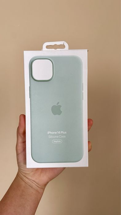 Продам ОРИГИНАЛ чехол Apple на АЙФОН 14 плюс с MagSafe