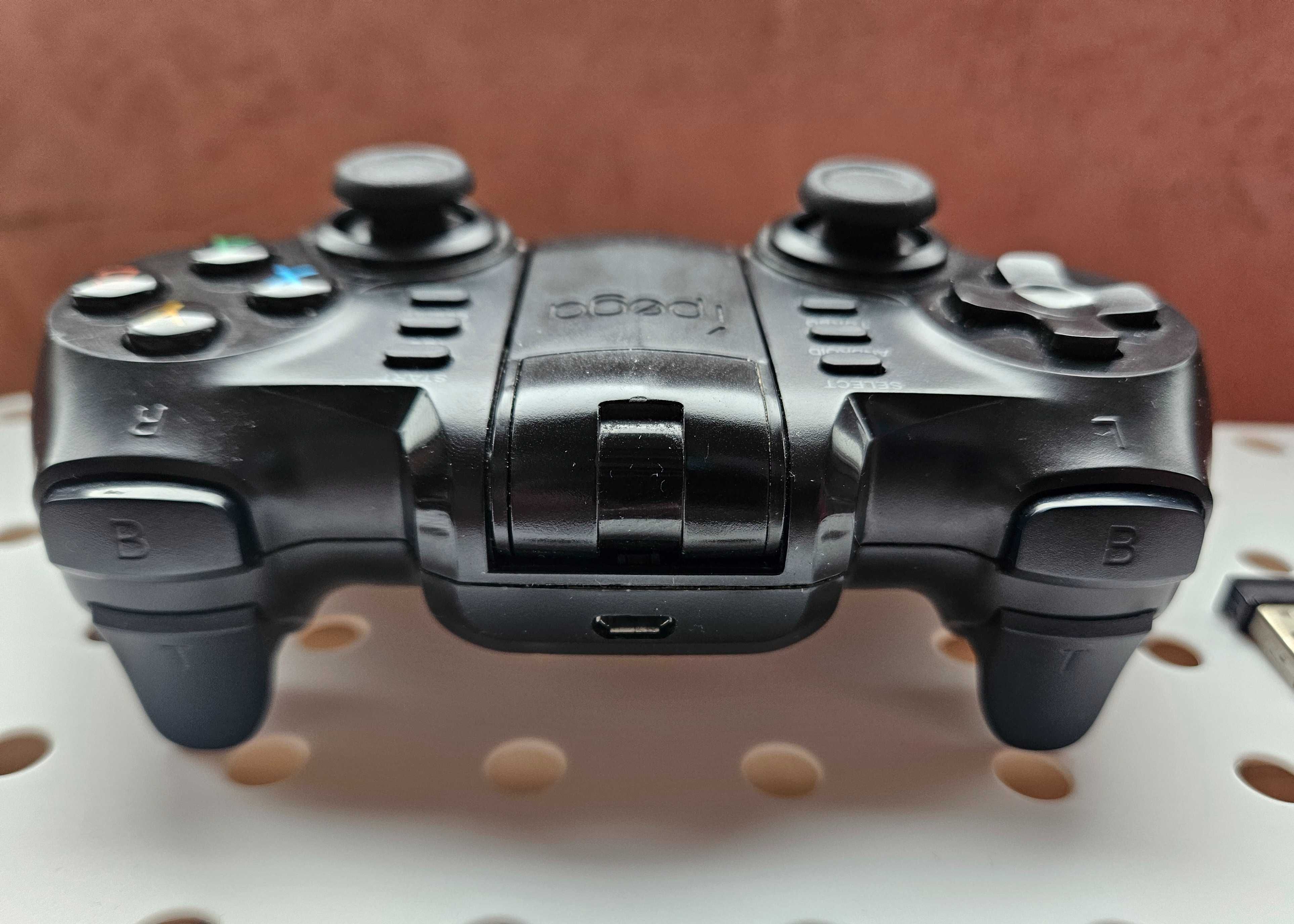 iPega PG-9076 Bluetooth геймпад За Android/PC/PS3/iOS (iCade)
