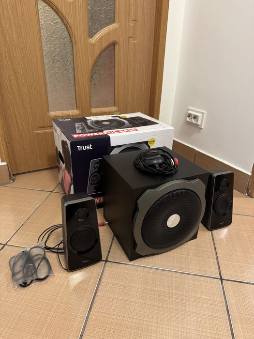 Set Boxe Trust Tytan 2.1, 120W - Noi, nefolosite!