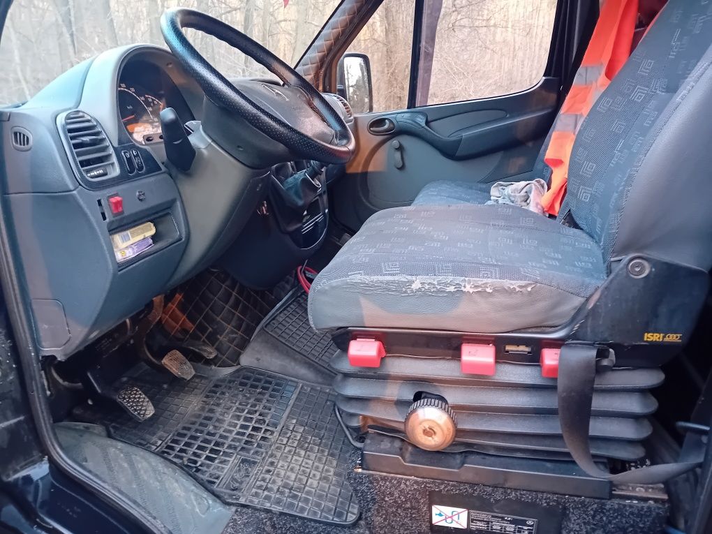 Auto  platforma   sprinter