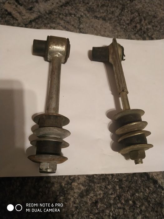 Două bielete antiruliu Dacia 1310