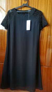 Черна рокля Ефреа