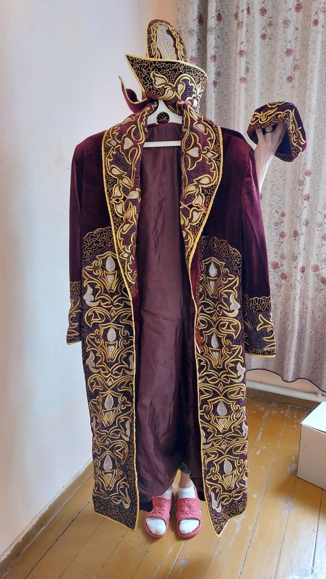 Национальная одежда (вроде Киргизия)