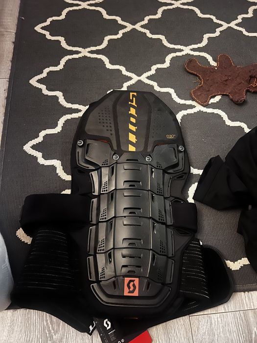 Protectie coloana Scott Armor All in one D30