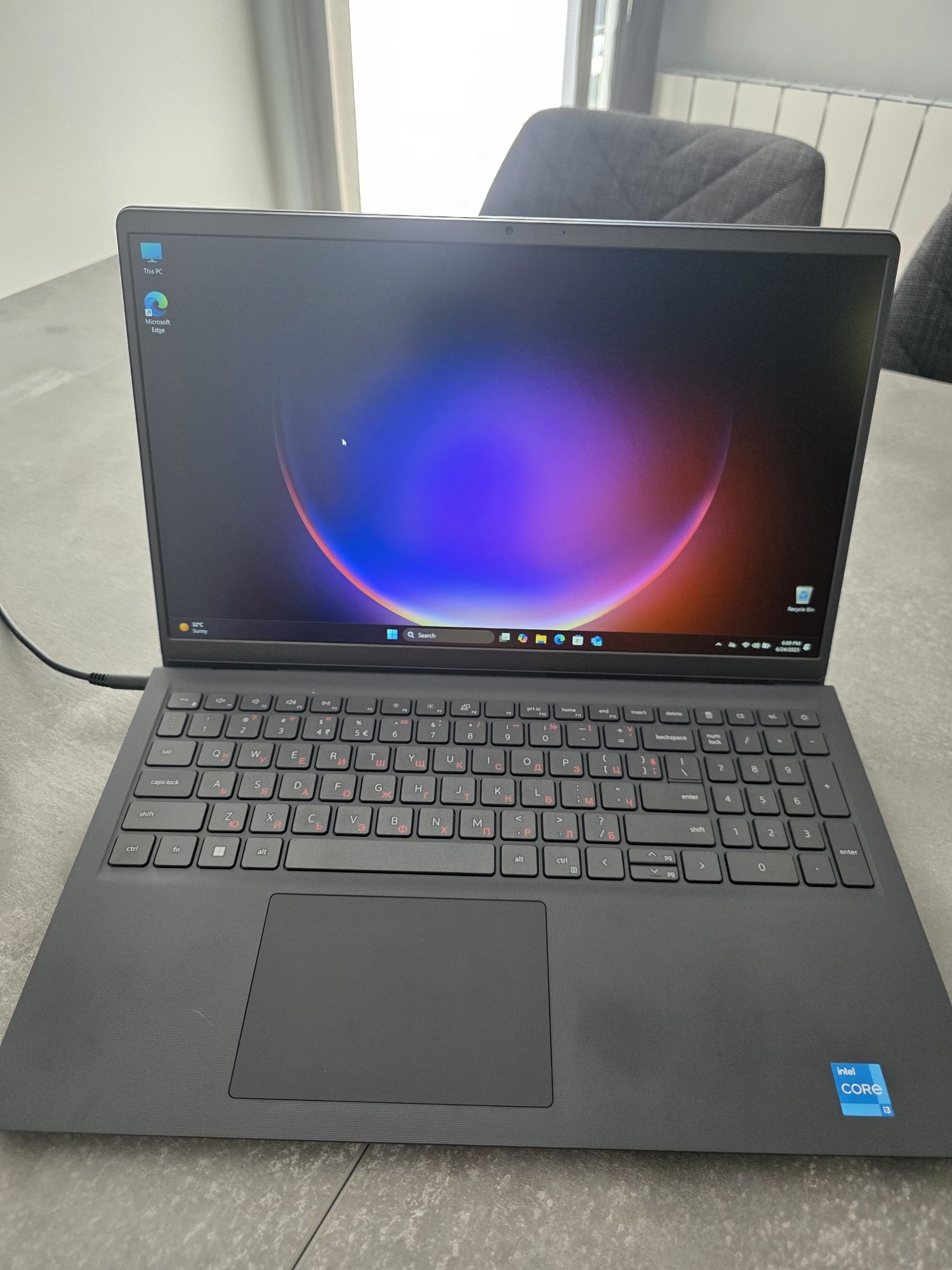 Dell Vostro 3520 i3 8RAM win11