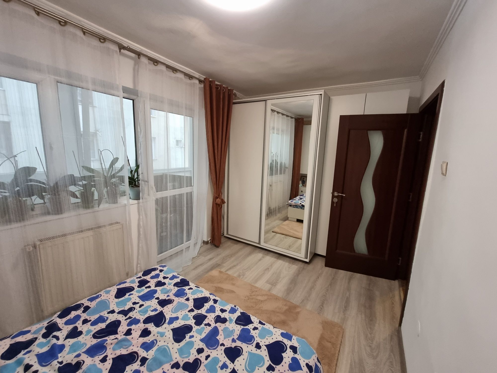 Apartament 4 camere