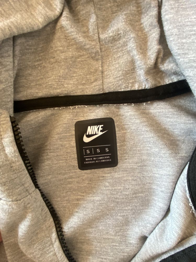 Nike tech fleece