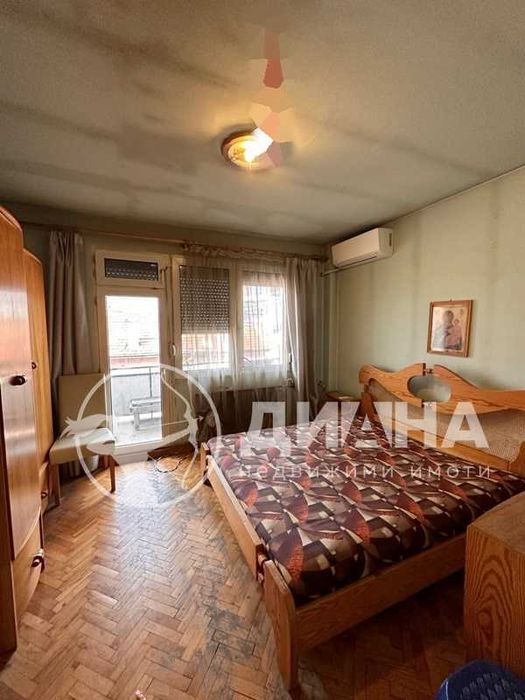 Продава се Четиристаен апартамент в Пловдив, Център - 140 кв.м за 1750 €/кв.м - Снимка #6