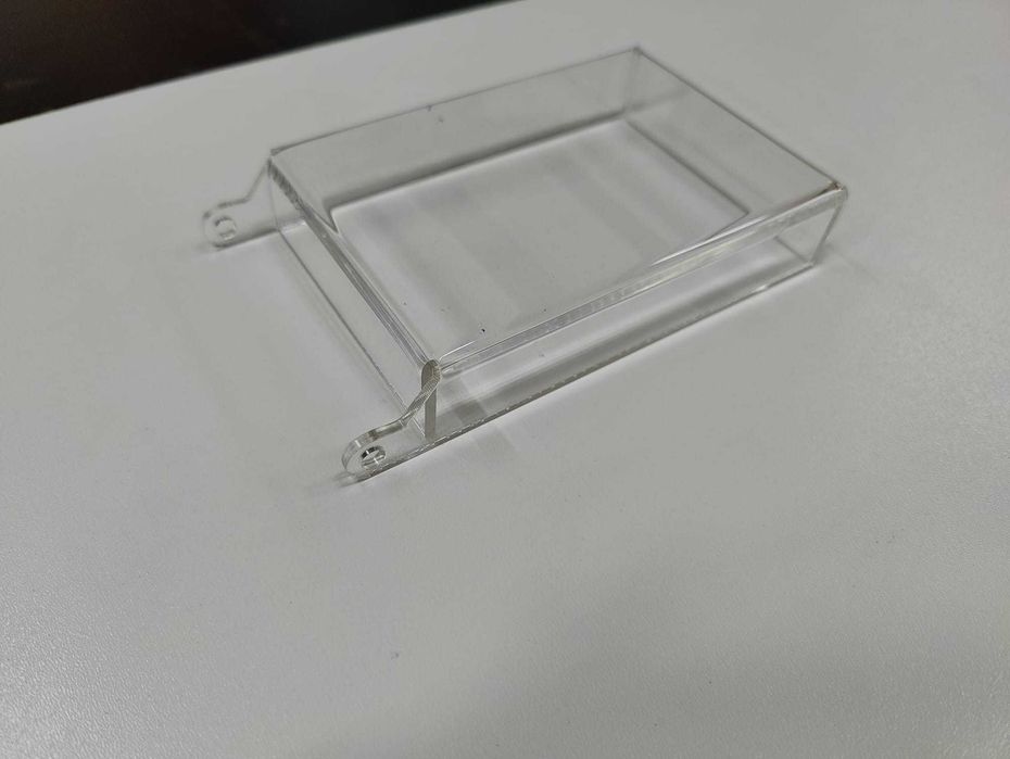 Taiere si termoformare plexiglas