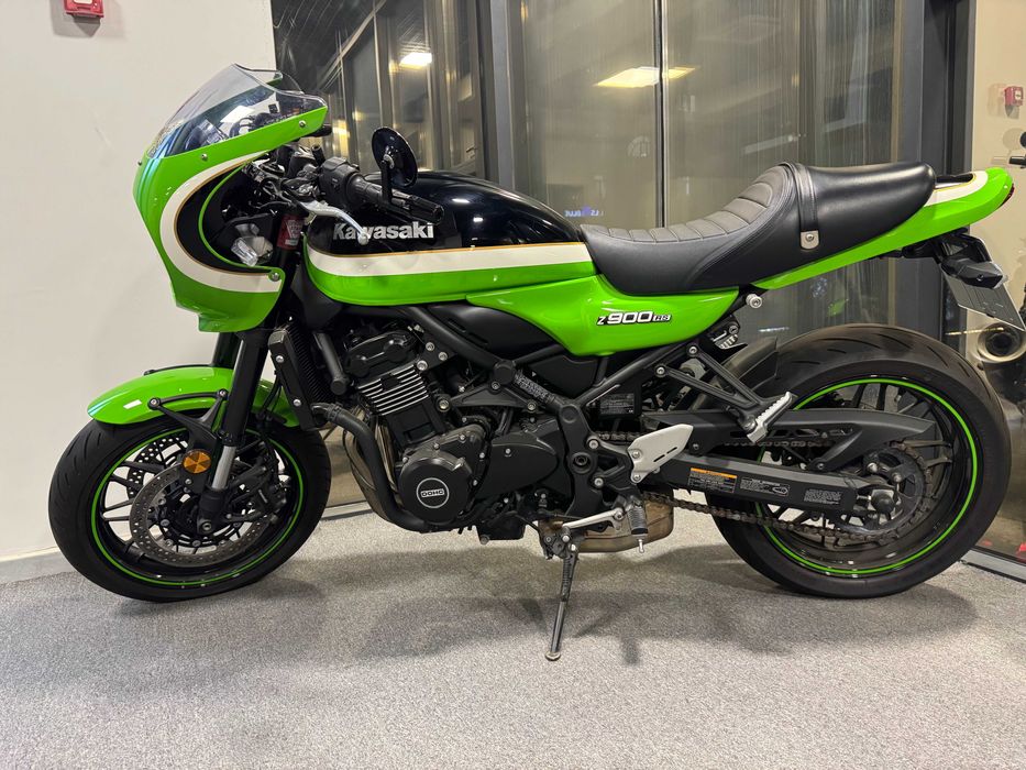 Motosikl Kawasaki Z900RS Café, 950 kub, AMERIKANKA