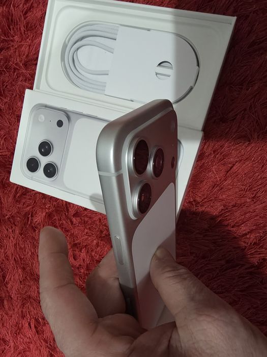 -Iphone 17Pro, Nou, 256Gb, 8Ram, 0 cicluri incarcare, neactivat, nefol