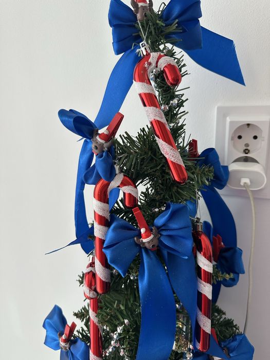 Коледна елха, 25 лв