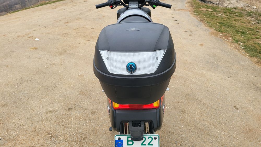 NIU scuter electric, 75Km/h, autonomie reala peste 150 Km
