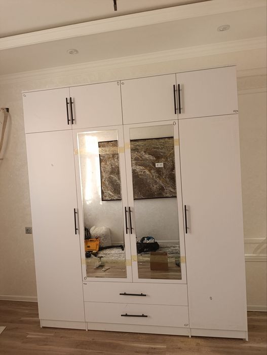 Shkaf sotiladi optom narxlarda