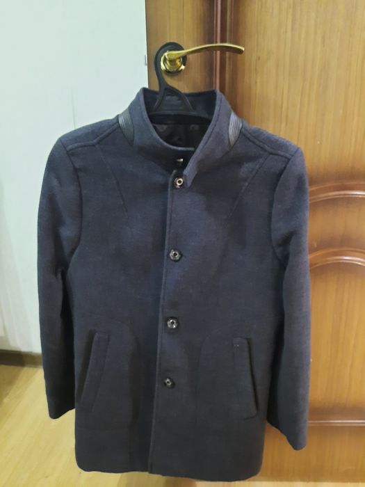 Пальто зимнее. Новое. Размер S.