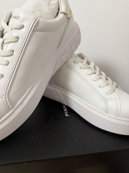 Adidas din piele Pinko