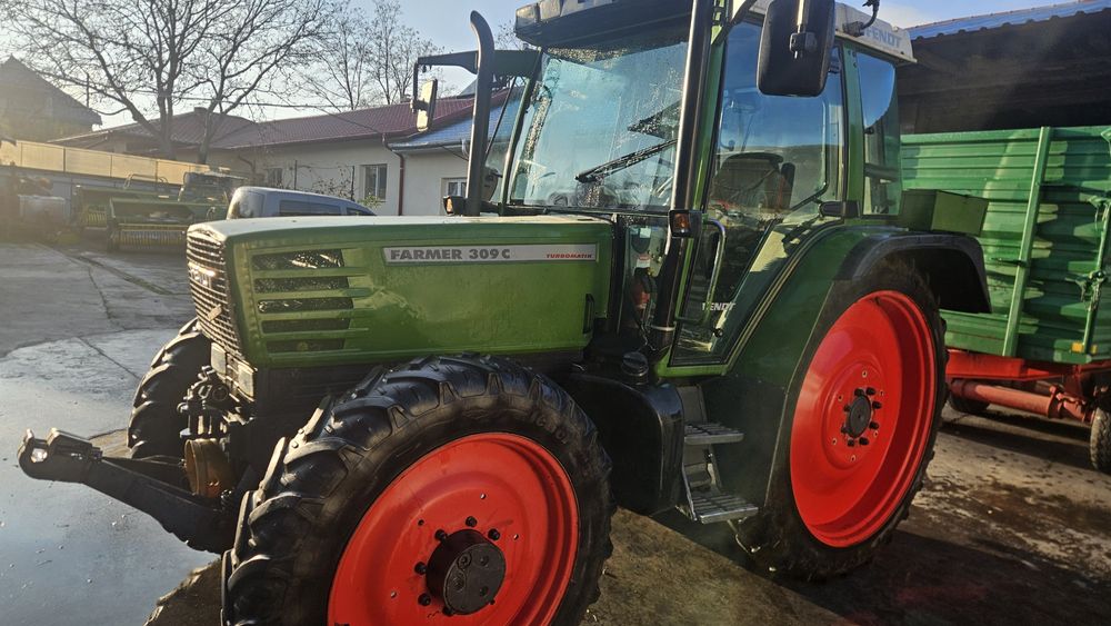 Vând tractor fendt 309c
