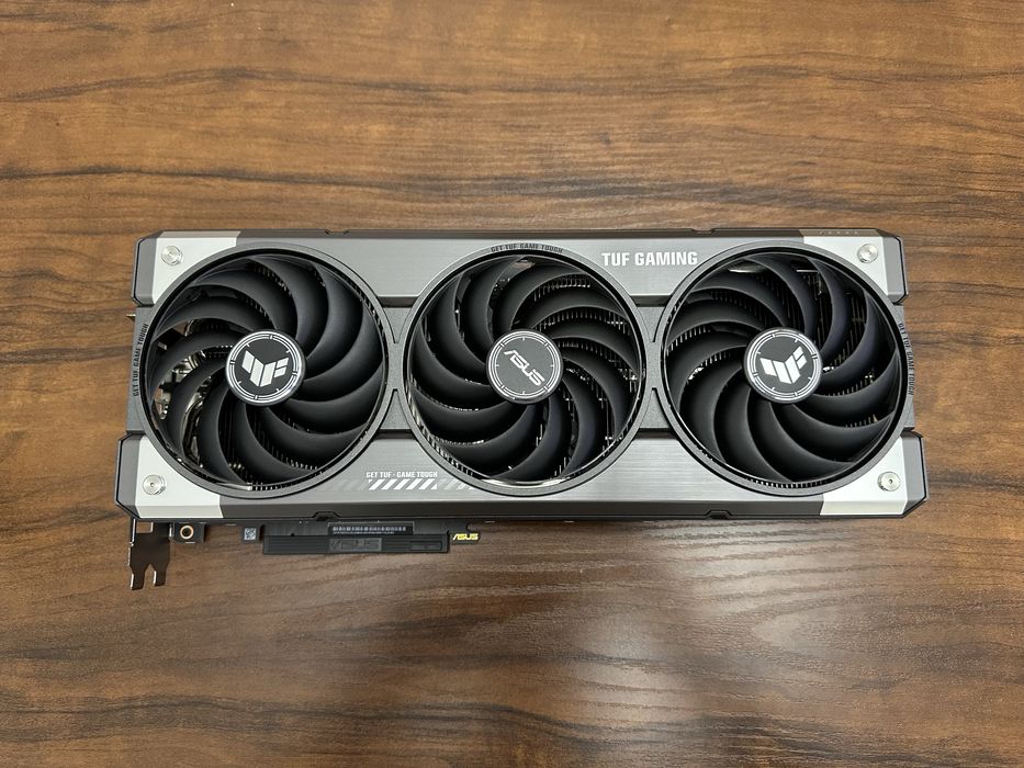 ASUS TUF Gaming RTX 5070 OC Edition 12GB GDDR7