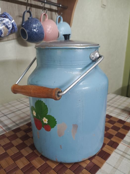 Продам бидон алюминиевый 8 литров