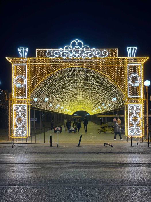 Новогодня елка 5м.10м.15м, 20м, 25м Гигант