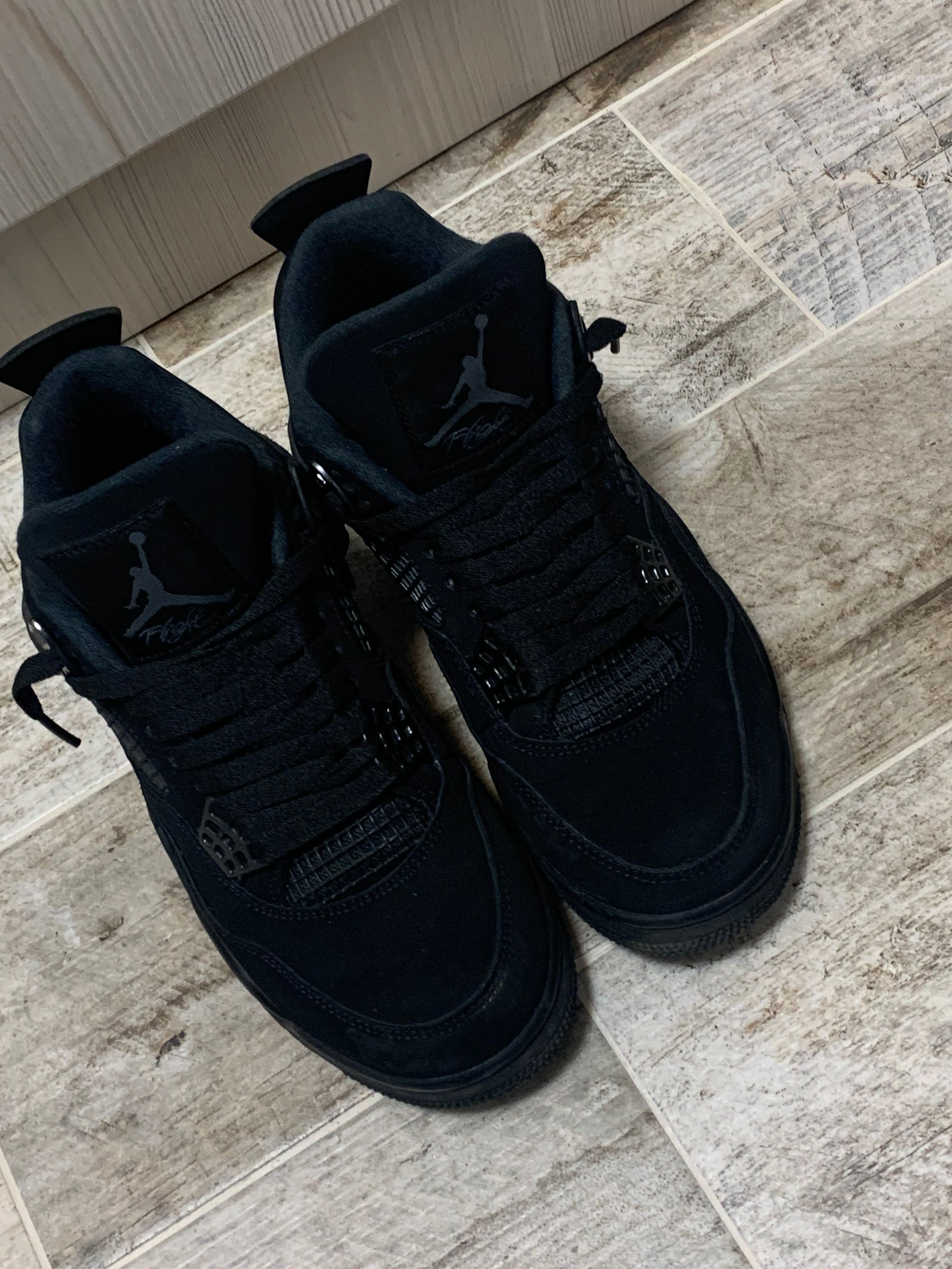 Jordan 4 Black Cats