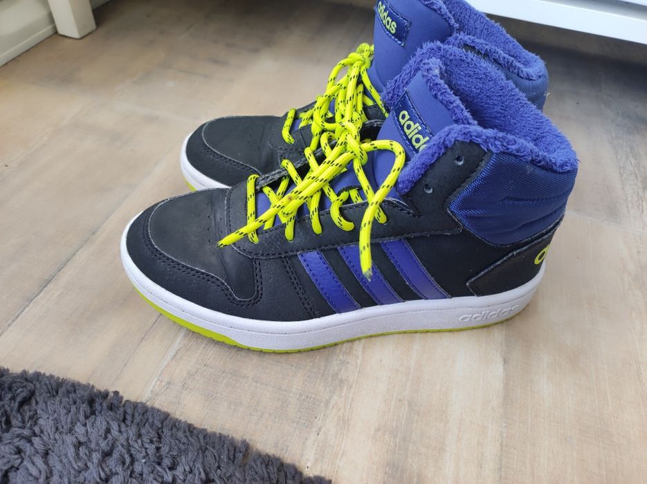 Зимни кецове Adidas