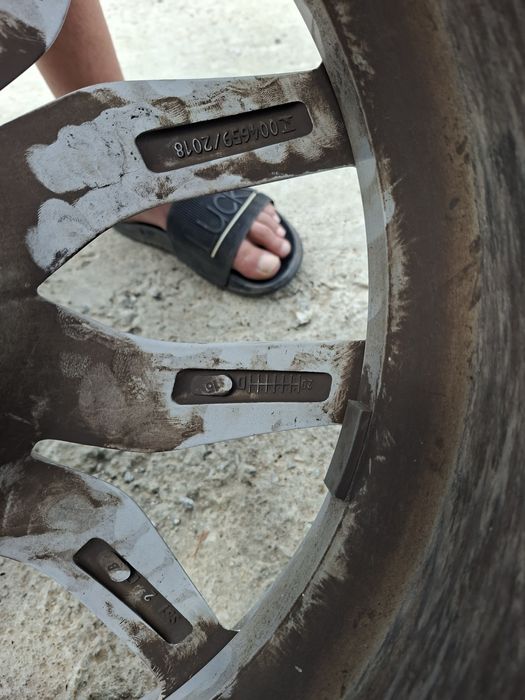 Бмв х5 х6 2021г гуми с джанти 19"