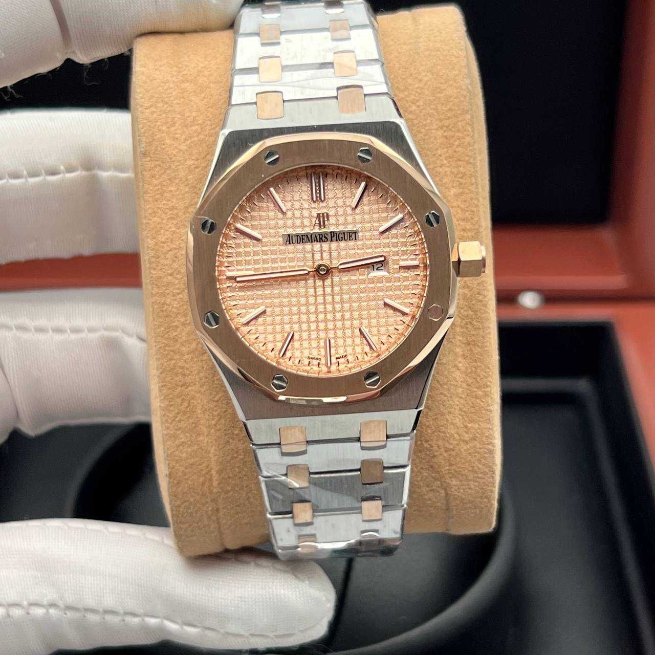 Дамски Часовници Audemars Piguet Royal Oak 36m