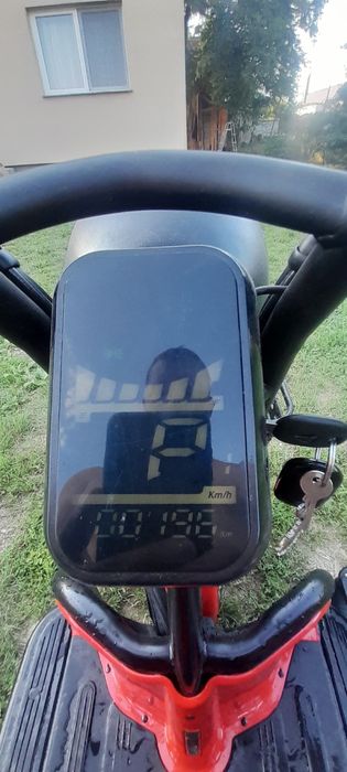 Tricicleta de vanzare, aproape noua, autonomie 50 km
