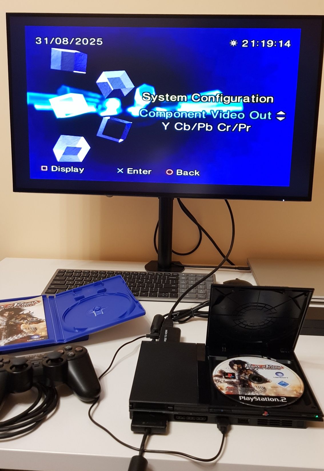 PlayStation 2 Slim SCPH-77003 с 3 оригинални игри + HDMI конвертор