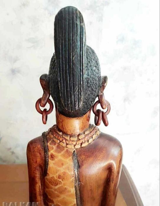 Африкански скулптури, Масивно АБАНОСОВО ДЪРВО