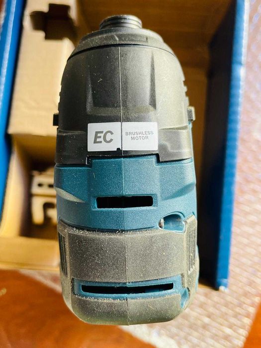 Bormasina cu percutie Bosch Professional 18V System GDR 18V-200