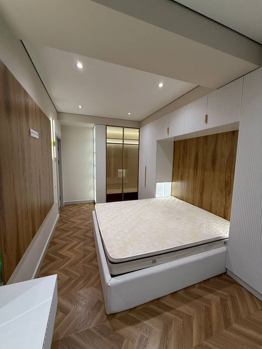 Хонсарой 2х комнатная Квартира Парламент