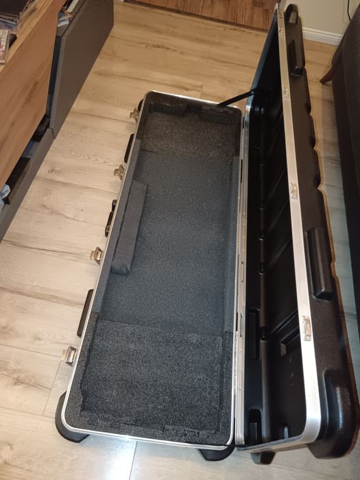 vand flightcase skb