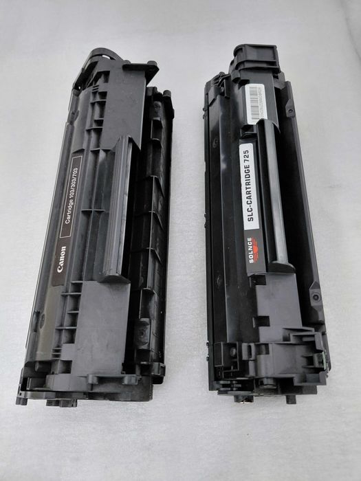 Картридж canon сотилади