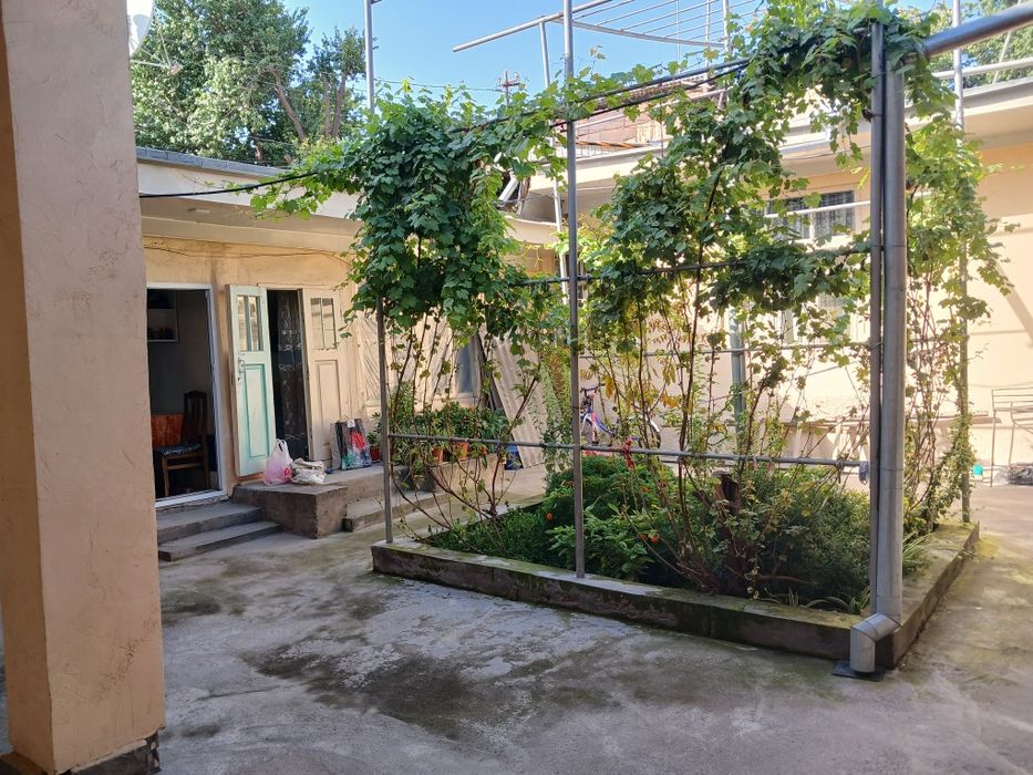 3.9sotix hovli 7xonali uy-joyi sotiladi