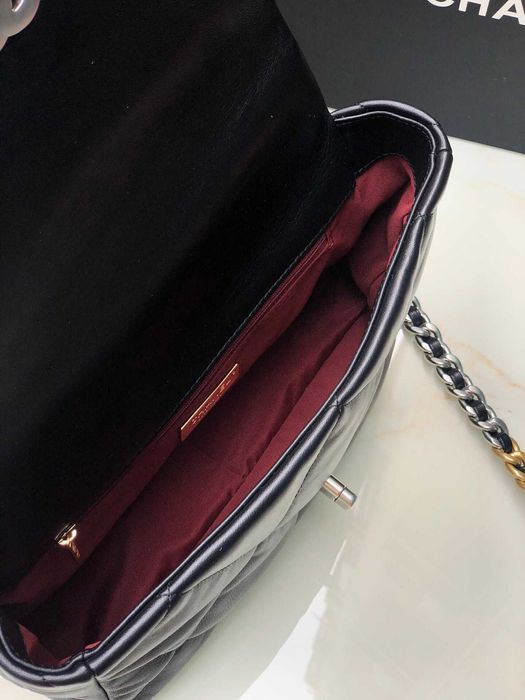Geanta Chanel 19 Medium
