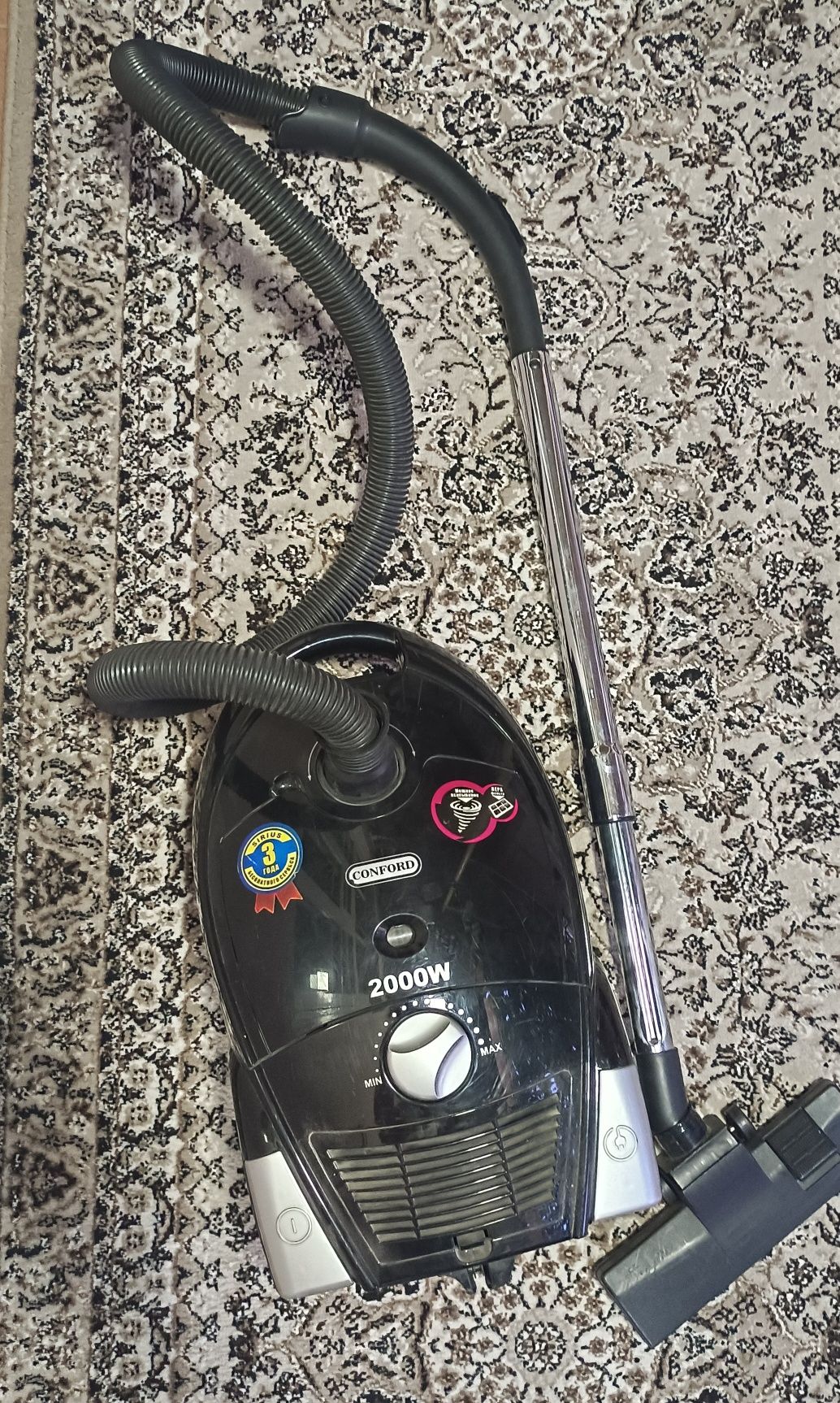 Продаётся пылесос 2000W