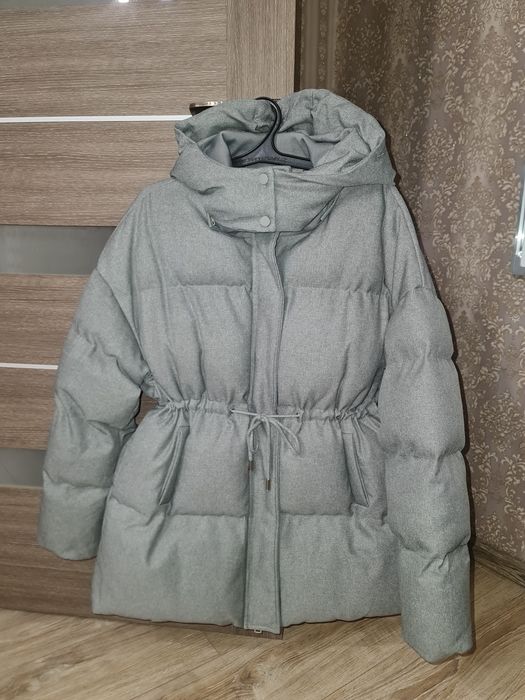 Продам женскую куртку зимнюю