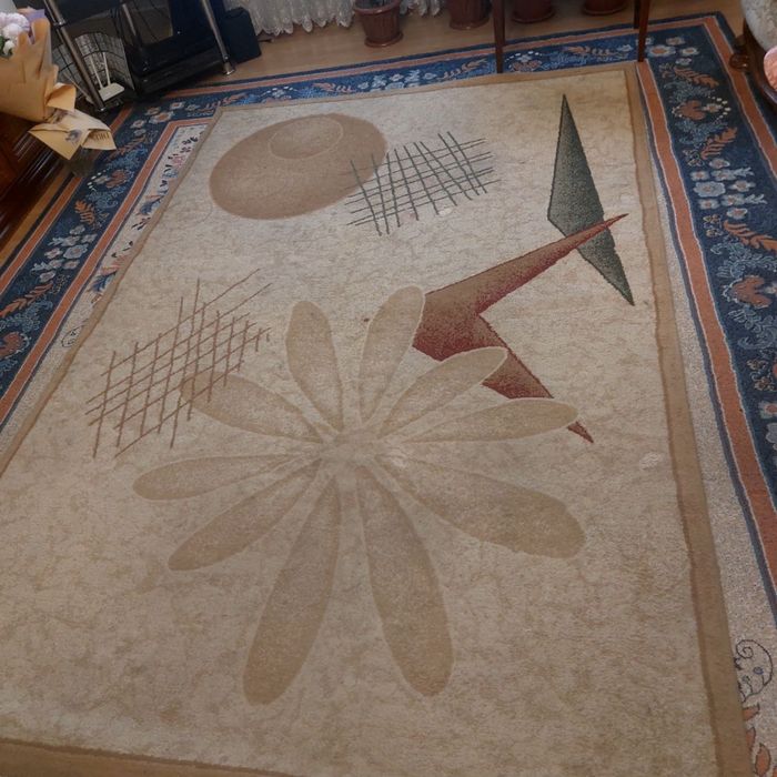 Палас в хорошем состоянии