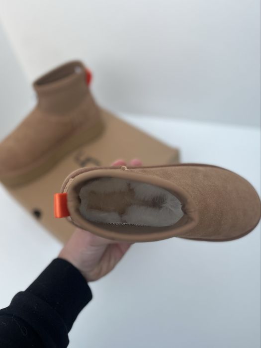 UGG Mini Dipper noi marimea 37 maro/brown