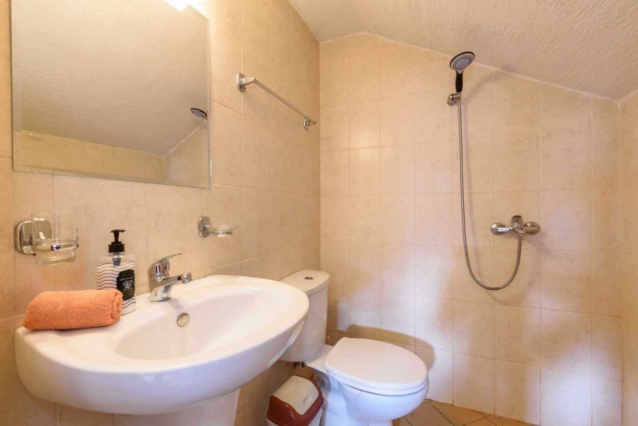 Дава се под наем Едностаен апартамент в Банско - 34 кв.м за 56.1 € - Снимка #10